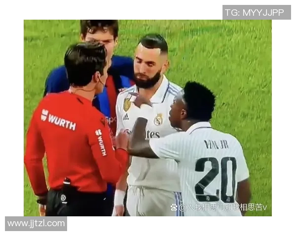 足球明星教你如何提升扔球技巧与精准度的实用指南 足球明星教你如何提升扔球技巧与精准度的实用指南